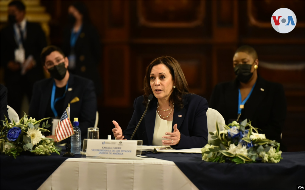 En su visita, Harris dijo que EE. UU. espera trabajar de &quot;manera tangible&quot; con el gobierno guatemalteco. Foto: Presidencia de Guatemala. 