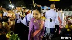FILE - Thailand's Princess Bajrakitiyabha greets her royalists as she leaves a religious ceremony to commemorate the death of King Chulalongkorn at The Grand Palace in Bangkok, Thailand, Oct. 23, 2020. 