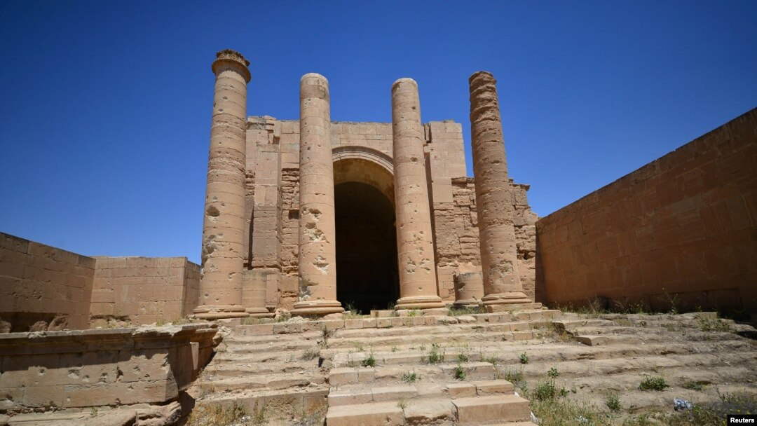 Pemandangan kota kuno Hatra, selatan Mosul, Irak, 27 April 2017. (Foto: Reuters)