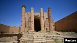 Pemandangan kota kuno Hatra, selatan Mosul, Irak, 27 April 2017. (Foto: Reuters)