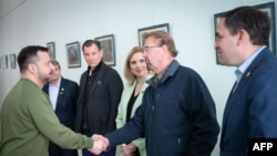 Президент Зеленський зустрічається в Україні з делегацією американських законодавців, 6 квітня, 2024 року. 