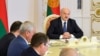 На фото: Олександр Лукашенко на засіданні Ради національної безпеки країни