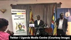 Simon Lokodo, ministre ougandais de l'Ethique, annonce l’interdiction du Nyege Nyege, l'un des plus importants festivals de musique électronique d'Afrique de l'Est, à Kampala, Ouganda, le 4 septembre 2018. (Twitter/Uganda Media Centre)