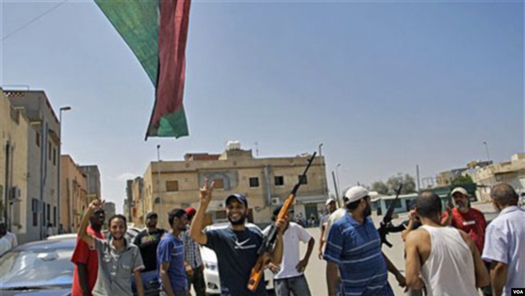 Bantuan operasi militer NATO di Libya dinilai sangat membantu pejuang NTC Libya untuk menjaga keamanan warga sipil (foto:dok).