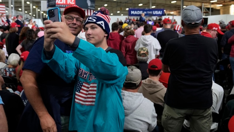 Trump rallies in battleground state of Wisconsin before VP debate 