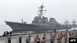 один з американських кораблів