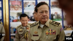 National Police Chief General Neth Savoeun of Cambodia attends the annual congress of Cambodia’s National Police at the Interior Ministry, Phnom Penh, Cambodia, February 6, 2018. (Aun Chhengpor/VOA Khmer) 