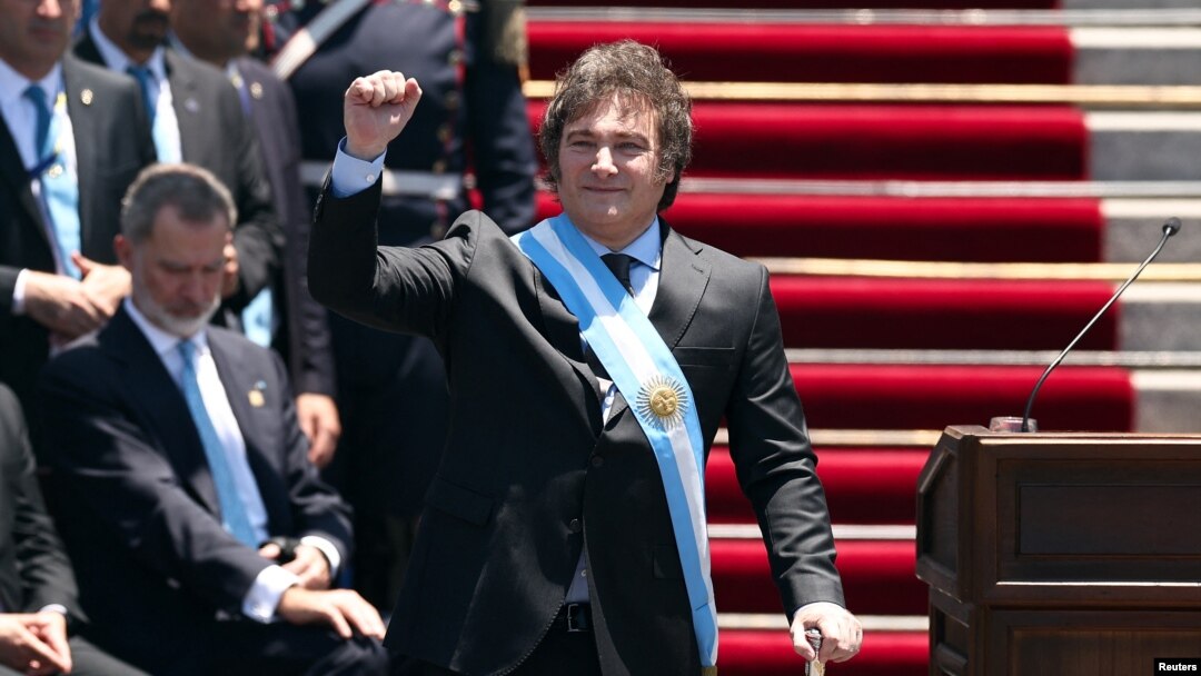 Javier Gerardo Milei diambil sumpahnya sebagai Presiden Argentina di Buenos Aires hari Minggu (10/12). 