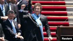 Javier Gerardo Milei diambil sumpahnya sebagai Presiden Argentina di Buenos Aires hari Minggu (10/12). 