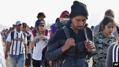 Caravana de migrantes se reagrupa en M xico y EEUU culpa a ese