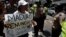 Miles de manifestantes regresaron a las calles para incluso, pedir la renuncia del presidente Nicolás Maduro, mientras el gobierno venezolano recordaba el primer aniversario de la muerte de Hugo Chávez.