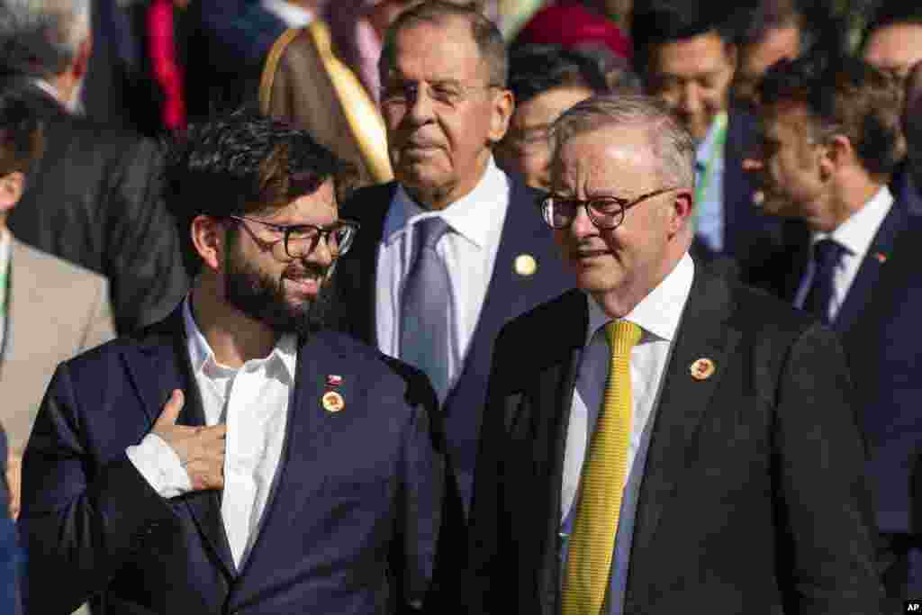 El presidente de Chile, Gabriel Boric, y el primer ministro de Australia, Anthony Albanese, aparecen en la foto con otros líderes del G20, el lunes 18 de noviembre de 2024.