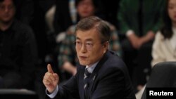 Moon Jae-in, capres Partai Demokrat Liberal Korea.