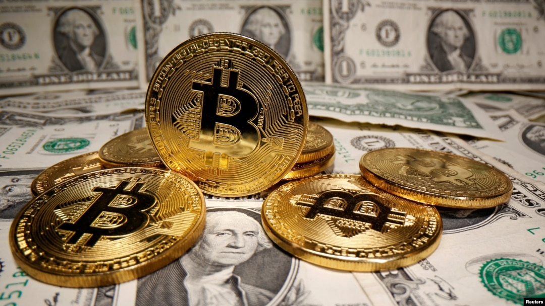 WHAT IS THE RELATIONSHIP BETWEEN THE DOLLAR AND THE BITCOIN