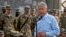 چک هیگل، وزیر دفاع ایالات متحده حین دیدار با سربازان امریکایی در ننگرهار
