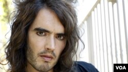 Russell Brand, de 36 años, y la estrella estadounidense del pop de, 27, se conocieron en 2008 y se casaron el 31 de octubre de 2010 en una lujosa boda en India.