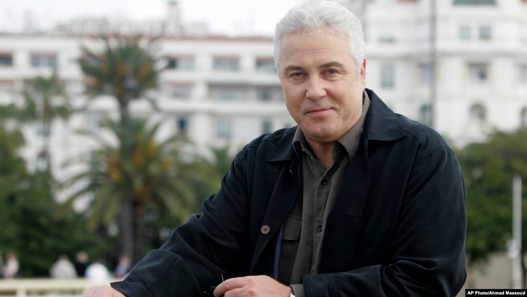 Preparan una película de despedida sobre la popular serie de CBS con la participación del protagonista original, el actor William Petersen, quien interpretaba al Dr. Gilbert Gil.
