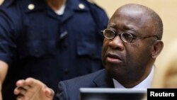 Mantan Presiden Pantai Gading, Laurent Gbagbo saat menghadiri sidang Mahkamah Kejahatan Internasional (ICC) di Den Haag, 19 February yang lalu (Foto: dok). 