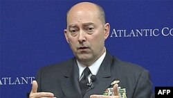 Panglima NATO Laksamana James Stavridis merasa optimis bahwa Afghanistan akan stabil setelah pasukan koalisi mengakhiri peran tempur mereka di Afghanistan (foto: dok). 