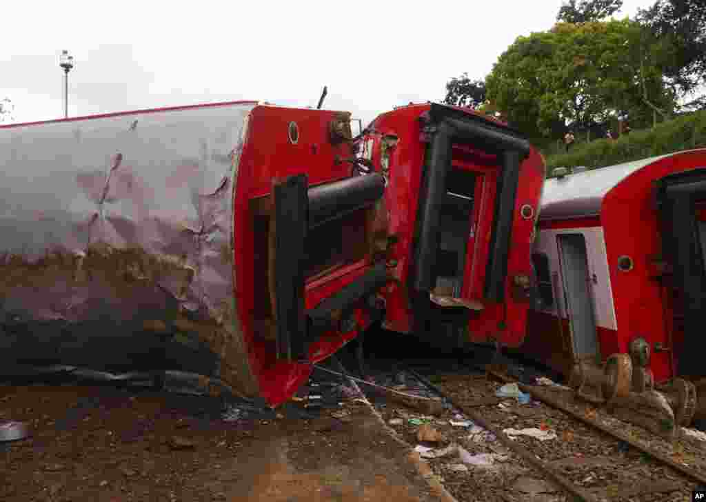 Un train a déraillé à Eseka, au Cameroun, 22 octobre 2016