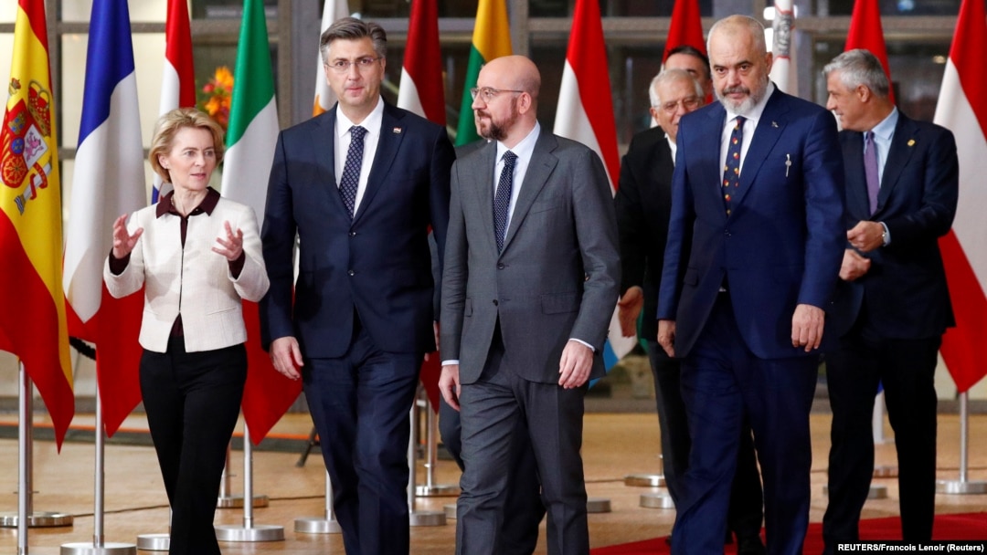 Lideri Zapadnog Balkana sa najvišim funkcionerima Evropske unije u Briselu. 16. februara, 2020. (Foto: Reujters/Francois Lenoir)