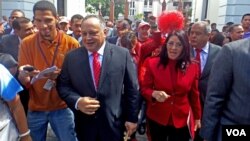 Diosdado Cabello se retiró del hemiciclo legislativo, dejando entrever que el ejecutivo podría estrangular presupuestalmente a la Asamblea. [Foto: Alvaro Algarra, VOA].