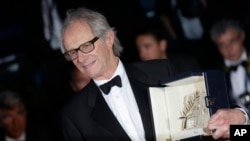 Sutradara Inggris Ken Loach memenangkan Palem Emas – penghargaan tertinggi Festival Film Cannes di Perancis, hari Minggu (22/5).