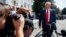 ARCHIVO - El presidente Donald Trump habla con periodistas en el Jardín Sur de la Casa Blanca, el 9 de agosto de 2019.
