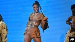 La cantante ganadora del Grammy, Ciara, anunció reciente que pospondrá un concierto debido a la rápida propagación del coronavirus. 