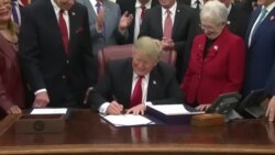 Haotična nedelja u Vašingtonu - nova previranja u Beloj kući