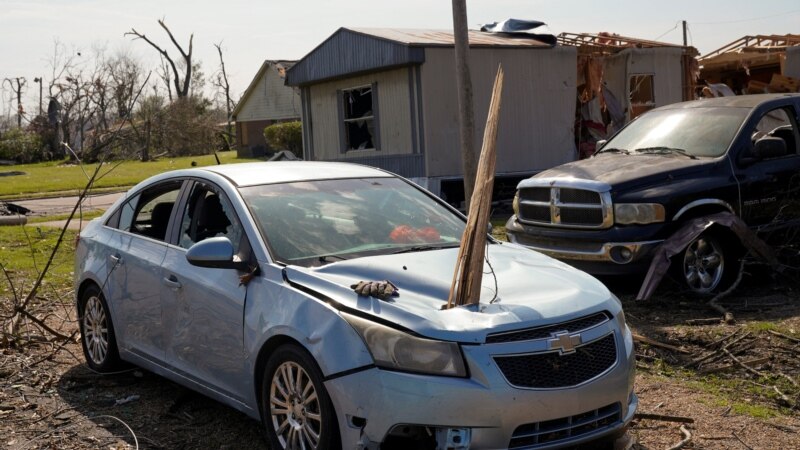 Tornades meurtrières au Mississippi: Biden déclenche l'envoi des secours fédéraux