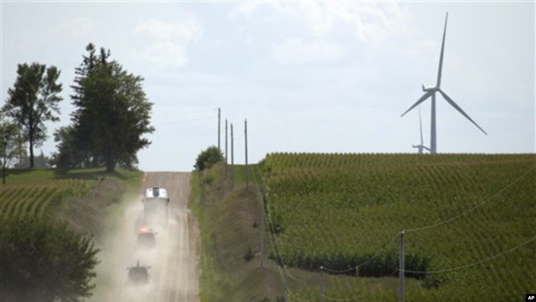 Salah satu ladang kincir angin Amerika di Haverhill, Iowa (Foto: dok). Perusahaan Ralls Corporation milik Tiongkok menggugat presiden Obama atas tuduhan menghalangi pembangunan ladang kincir angin di Oregon, dekat lokasi sensitif milik Angkatan Laut AS.