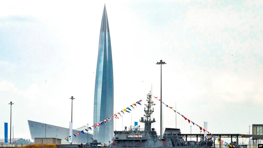 Штаб-квартира "Газпрома" в Лахта-Центре, Санкт-Петербург, Россия (архивное фото) 