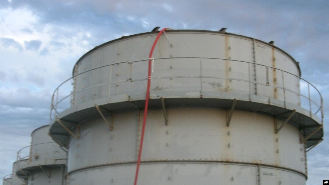 Bồn chứa bị rò rỉ tại nhà máy hạt nhân Dai-ichi Fukushima.