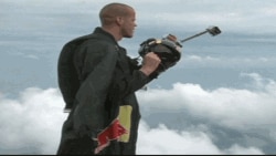 Kinë: Xheb Korlis "fluturon" në malin Tianmen