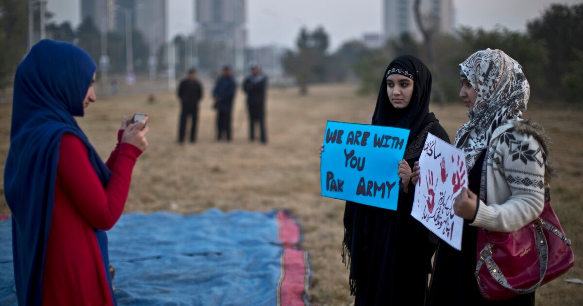 Pakistani Activists: Social Media Policies Exploited for Censorship