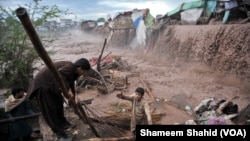 دغو سیلابونو د دواړو قبائیلي ایجنسیو ترڅنګ په پیوست نیمه قبائیلي سیمه ټانک کې هم خلکو ته ستر زیانونه اړولي دي.
