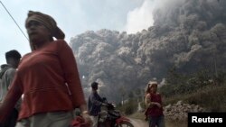 Vulkan Sunabang proradio pre 4 meseca