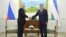 Vladimir Putin va Shavkat Mirziyoyev so'nggi bor Islom Karimov vafoti ortidan Toshkentda ko'rishgan edi.