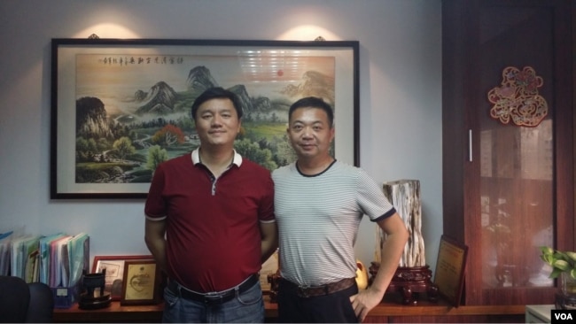 唐恺（左）和六四后被通缉的学运领袖杨涛曾被关在秦城监狱同一监号（唐恺提供）