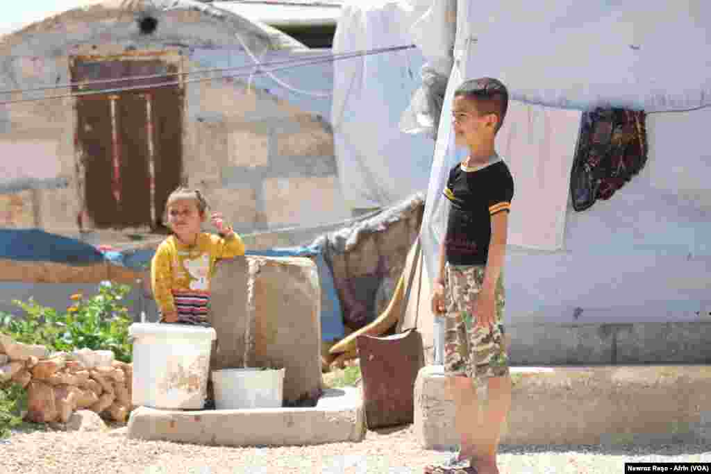 Rewşa nebaş ya Zarokên Efrînî yên li penageha Şehba dimînin