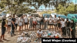 Bali Biggest Clean-Up –Berusaha mengatasi masalah sampah di Bali (Dokumentasi Melati Wisjen)