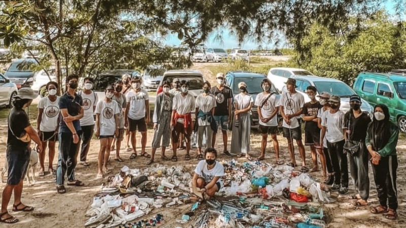 Pesona Wisata Bali Tercoreng Masalah Sampah