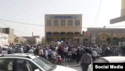 اعتراضات بازنشستگان، ۱۸ خرداد ۱۴۰۱ - عکس منتشرشده در رسانه‌های اجتماعی
