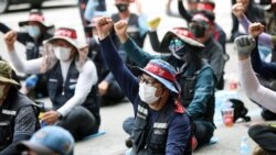 တောင်ကိုရီးယားမှာ ထရပ်ကားသမားတွေ ၆ ရက်မြောက်နေ့ ဆန္ဒပြ