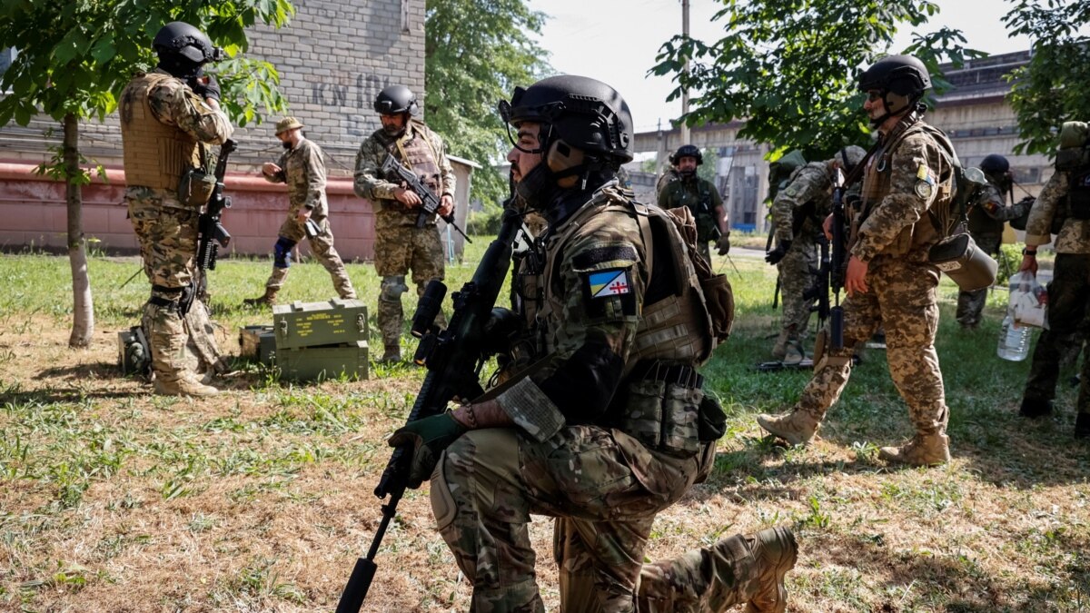 Two Reuters Journalists Injured, Driver Killed in Eastern Ukraine - Vimarsana News