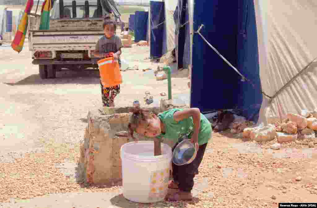 Rewşa nebaş ya Zarokên Efrînî yên li penageha Şehba dimînin