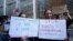 Manifestation contre l'intention du gouvernement britannique de réorienter des demandeurs d'asile vers le Rwanda, à Londres, le 13 juin 2022. 