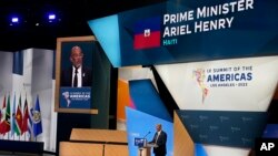 Premye Minis Ayisyen Ariel Henry pale pandan sesyon plene a nan Some Dez Amerik la, Vandredi 10 Jyen 2022.
