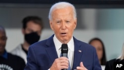 El presidente Joe Biden habla en la sede de la AFL-CIO, el miércoles 10 de julio de 2024, en Washington.